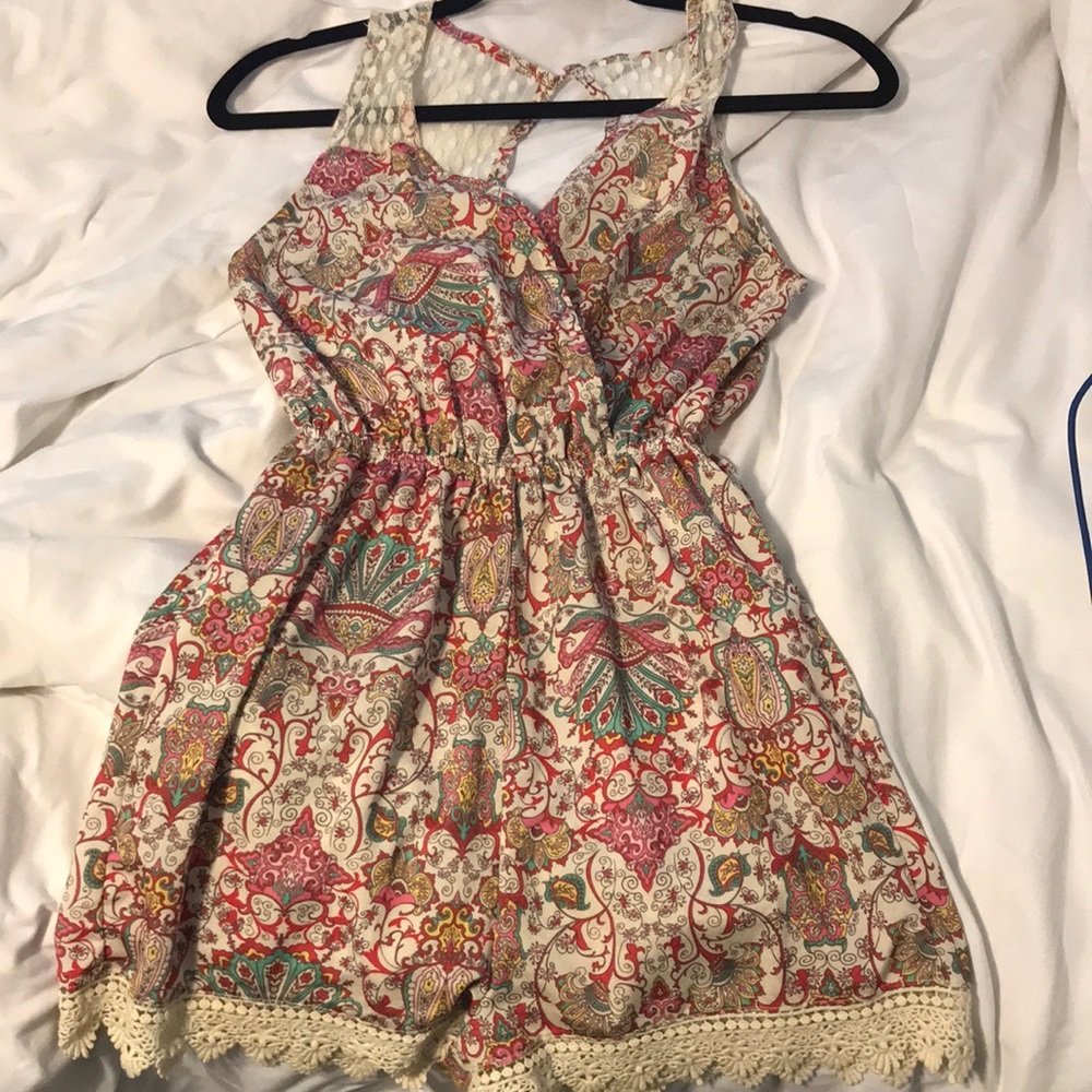 romper silky material